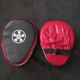 2 times punching pads.

Also have a pair of boxing gloves and coordination ball advertised separately.

W9 1BT

Lots more gym equipment being sold to make space for conversion; drop a message for inquiries or for faster response leave contact.