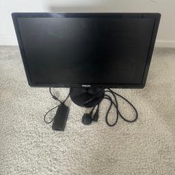 Philips 24inch monitor. Very good condition. Come with HDMI cable and monitor cable.