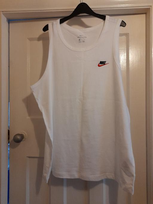 Buy & Sell Lancashire Blackpool - Photos for Men's Nike vest XL