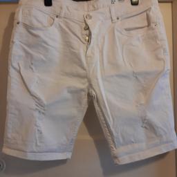 Denim co. in ex. cond.
fy3 layton or can post for extra