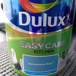 kitchen emulsion paint for walls.   2.5 L....PICK UP ONLY
opened to see colour too dark for what I needed it for.     'Stonewashed Blue'