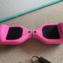 Only used a few times indoors.
Never used outdoors
Pink
Bluetooth
Light up
Has cover and charger
Collection only.