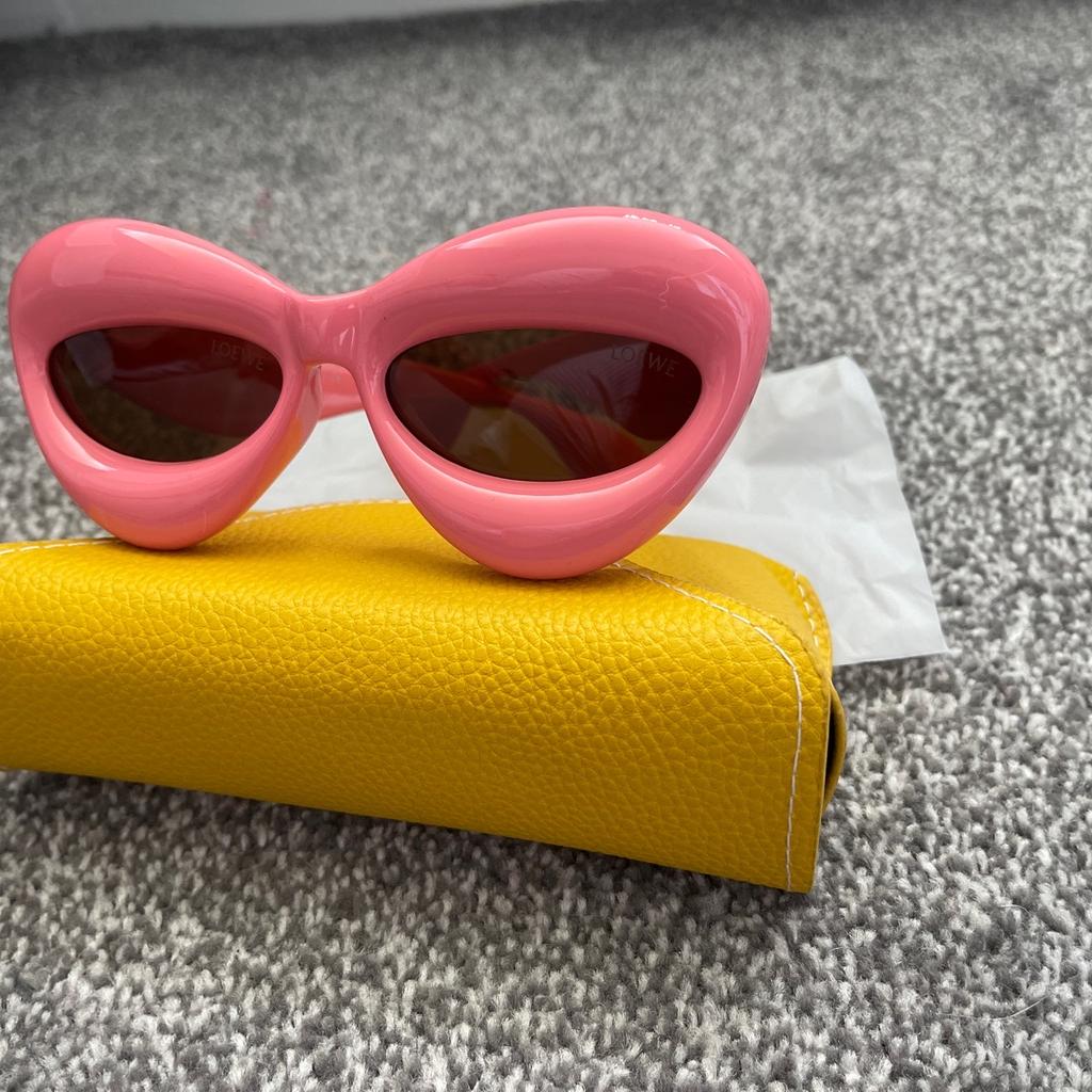 Girls sunglasses LOEWE made in Italia 🆕