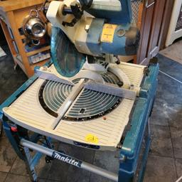 Makita flip over Saw LF1000 240v.
Good working condition with guards and all parts  I have no use for it sadly.
feel free to ask any questions!