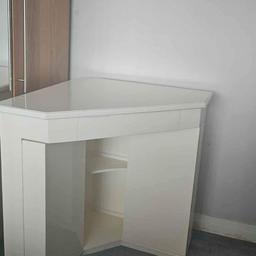 Compact corner dressing table & desk 

Storage compartments & shelves, with small drawer

Signs of use but these can easily be rectified with a repaint.

Smoke free home

COLLECTION ONLY