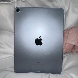 ipad air blue 2020 256gb, good condition slight crack in the bottom left corner but it’s always got a screen protector on, only thing is the lock buttons touch id doesn’t work as i’ve dropped it
OPEN TO OFFERS
BRAND NEW BLACK CASE INCLUDED