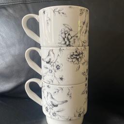 Three mugs ( black and white)