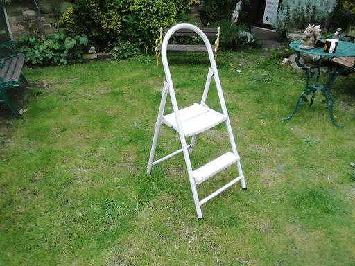 Buy & Sell Surrey Elmbridge - Photos for Small step ladder