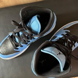 Niki Schuhe blau schwarz 
2 mal getragen