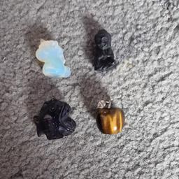 1st pic Opalite unicorn £3, Blue sandstone budda £3, piranha blue sandstone £5
apple tigers eye £2

2nd pic Blue sandstone duck and Larvakite duck £3 each

Collection Only
