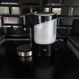 breville 60 sec boil kettle in mint condition only used for a few weeks.