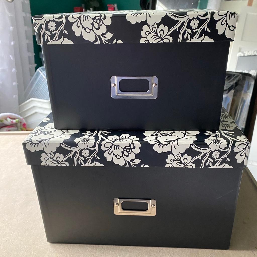 A set of 2 Laura Ashley decorative boxes
(2 sets available)