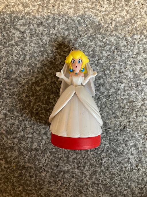 Buy & Sell Cambridgeshire Huntingdonshire - Photos for Nintendo Wedding princess peach amiibo