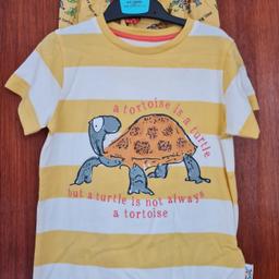 Brand New 

M&S kids Top & Short set

Rolad Dhal Collection

Age 4-5