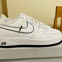 Air force 1 men’s white and black size 9 used a couple times looks new