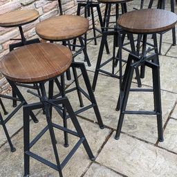 11 bar stools used for home bar. Three have tightening handles missing but can still be tightened with pliers. Great addition for breakfast bar / home bar.

Product dimensions

56.5D x 34W x 33H centimetres

Colour

Walnut

Frame material

Metal

Seat material type

Wood

Height 62cm-82cm