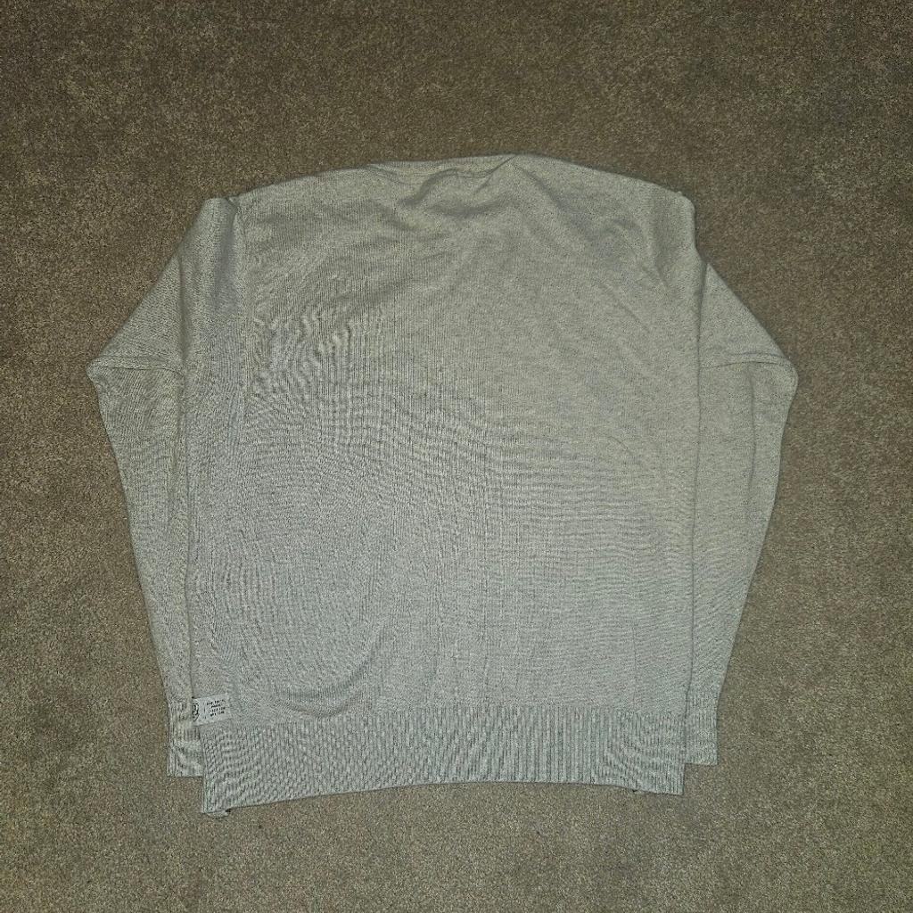 883 Police
Sweatshirt
Jumper
Long Sleeve
Grey & Cream
Pocket
Zip detail
Size Medium
Very good condition