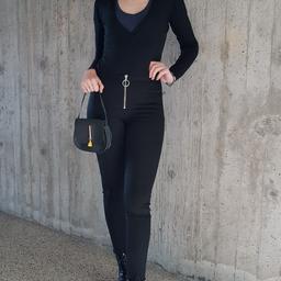 Pantaloni da donna tg. 40 (S ), colore nero, in cotone un po' elasticizzato, marca Terranova, chiusura a zip, come nuovi, indossati paio di volte. Vendo anche scarpe, maglioncino e borsa piccola, nuova.
Guarda anche gli altri miei annunci e risparmia sulle spese di spedizione.
#pantaloni #nero #donna #ragazza #pantalone #zip #argento #nuovo #leggings #estivo #estate #cotone #aderenti #Terranova