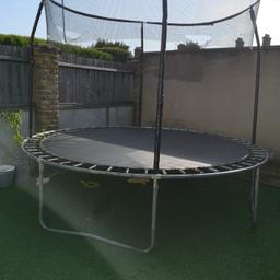 Sold as seen
Needs new netting
Smoke and pet free home
No returns
Collection only from Hayes Middlesex