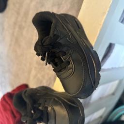 Black air max 90’s toddler size 6.5 
Worn a few times great condition