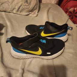 like new size 12.5 come from pet and smoke free home pick up only l10 fazakerley dont deliver or post
