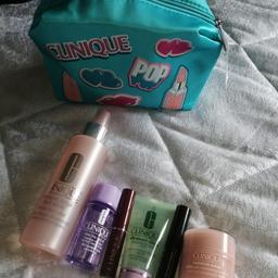 New 6 piece Clinique beauty items in a makeup bag, £78 value of items worth... Collection only