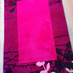sehr schöner Handtuff-Teppich Läufer ESPRIT 160x90 cm nwtg. 
Lila-Pink wunderschöne Farben und Machart
Fehlkauf, paßt farblich nicht. 
nur Abholung 
Privatverkauf ohne jegliche Gewährleistung 
--Anzeige online = Artikel noch da -!