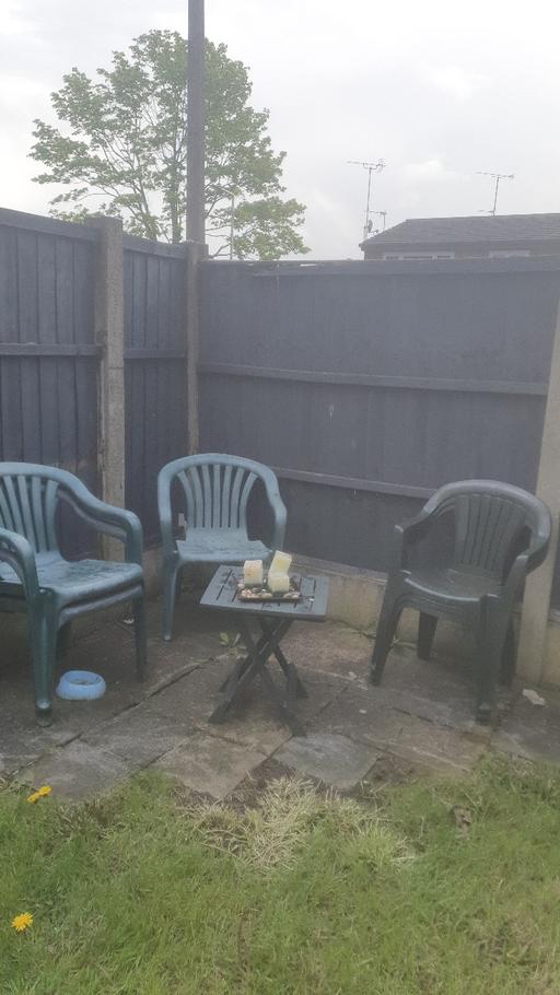 Buy & Sell Greater Manchester Stockport - Photos for Small table and 6 Chairs