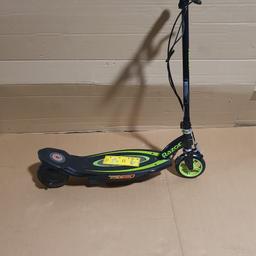 Electric scooter Razor E90 Green

Speeds up to 10 mph (16 kmh) with up to 60 minutes of continuous use. Kick start, in-wheel hub motor. Airless, puncture proof front and rear wheel

🔶New/other🔶

2 wheels
Anti-slip footplate
Easy grip handles
Size H83.6, W32.7cm
Maximum user weight: 54kg
Minimal assembly
12V
Only for domestic use
To be used under the direct supervision of an adult

🔶Check our other items🔶