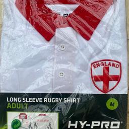 This is the perfect gift for all Rugby fans. A brand new adult England Jersey, size medium. It’s brand new and in original packaging. Also comes with a six nations rugby ball

£15 for the lot.