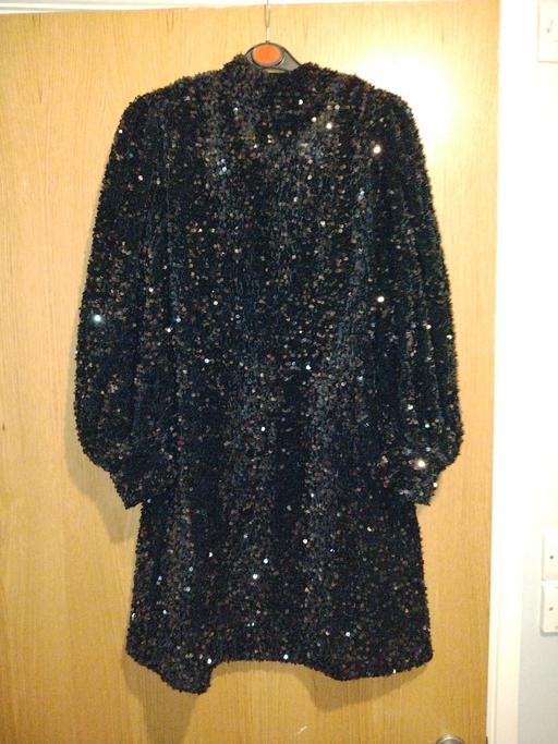 Buy & Sell West Yorkshire Leeds - Photos for warehouse black sequined dress size 16 nwts