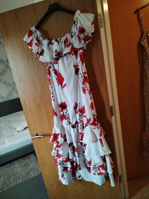Buy & Sell West Yorkshire Leeds - Photos for Lucy's boutique floral dress size med