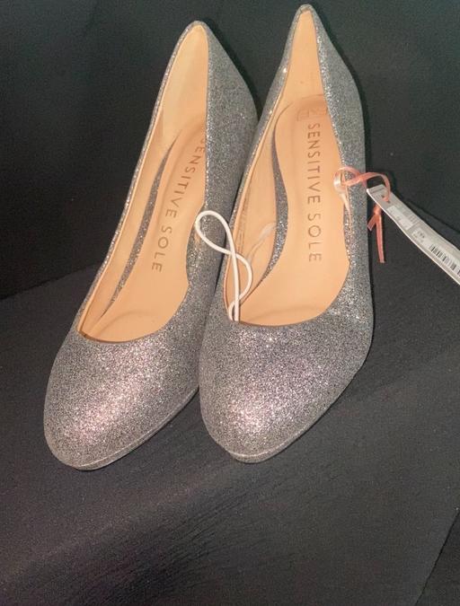 Buy & Sell Barking and Dagenham Barking - Barking and Dagenham - Photos for Silver glitter shoes size 5