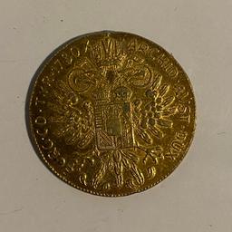 Silber vergoldete 23 Gramm schwere Münze mit der Maria Theresia

Schätzung vom Dorotheum 400 Euro