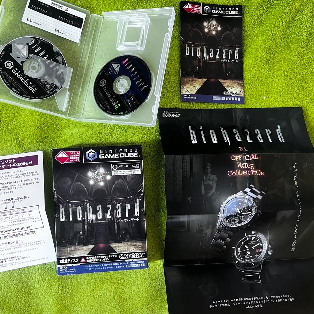 Verkaufe die Japanische Version von Resident Evil 1 für den Gamecube, memory Card Aufkleber und der Werbe Flyer sind dabei, der Karton hat leider eine kleine stauchung.

Bei Versand kommt das Porto noch hinzu