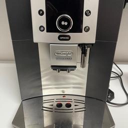 Wir bieten Folgendes zum Verkauf an:

Kaffeevollautomat
De Longhi Perfecta ESAM 5550

für Kaffeepulver und ganze Bohnen geeignet
5 Kaffeestärken von sehr mild bis sehr kräftig

inklusive Milchbehälter für Milchschaum bzw. Cappuccino

Standort: 94259 Kirchberg im Wald