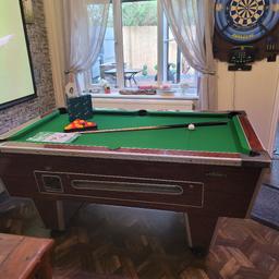 Very good condition just had it recovered in green speed which cost 250 and never played on the ball draw is on free play but can change it over comes with cue cover and a set of aramyth balls which cost 60 quid I no a man a van if need it delivered message me postcode and I'll get him get me a price I won't accept any offers