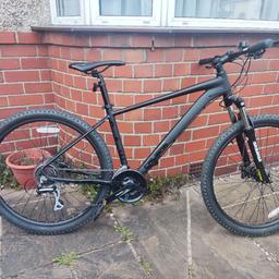Calibre Saw mountain bike in great condition Medium Frame 
Bought for my son last Christmas but he's already grown out of it and is not using it at all