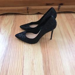 High heel glitter shoes size 6