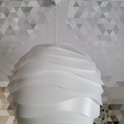 Pendelleuchte White Ball
Weiß
Kunststof
Durchmesser x Höhe ca. 40 x 40 cm
E27-Fassung, ohne Leuchtmittel
Keine Rücknahme / Keine Gewährleistung
Versand möglich / PayPal Freunde möglich