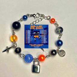 billie eilish tour announcement bracelet 🧡
hit me hard and soft album theme 💙
adjustable 🧡
handmade 💙