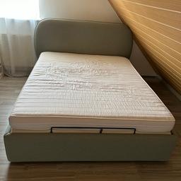 Bett mit Bettkasten in mintgrün 160x200, im sehr guten Zustand, keine Gebrauchsspuren.
Nur Selbstabholung!