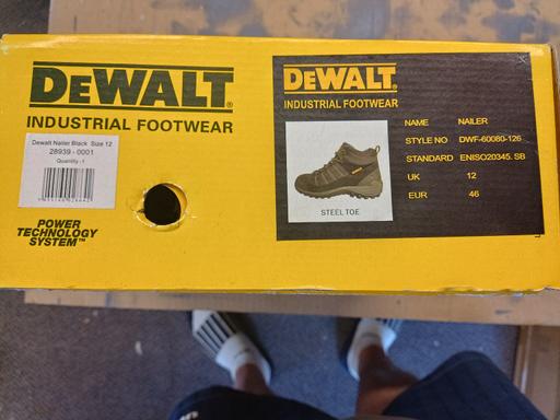 Buy & Sell Essex Colchester - Photos for DeWalt safety work boots