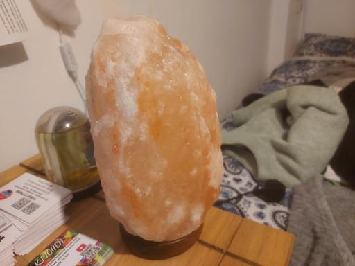 Buy & Sell West Sussex Adur - Photos for Pink Himalayan Rock Salt Lamp