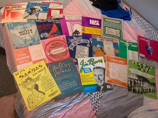 Buy & Sell South Yorkshire Sheffield - Photos for LARGE SELECTION OF MUSIC BOOKS