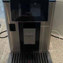DeLonghi Prima Donna Soul Kaffeevollautomat

Die Maschine wurde vor 2-3 Jahren gekauft und ist in einwandfreiem Zustand.
Sie wurde regelmäßig gereinigt und entkalkt.
Hat sehr wenig Gebrauchsspuren.
Neupreis war ca €1.200.

An Selbstabbauer und -abholer zu verkaufen.
Wir sind ein Nichtraucherhaushalt und Tierfrei.