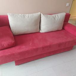 Couch/Sofa inkl Bettfunktion

Maße ca. 190 x 89 cm

Normale Gebrauchspuren vorhanden.

Selbstabtransport/Demontage.(Halbstock)
Bitte entsprechend Helfer organisieren.

Privatverkauf.