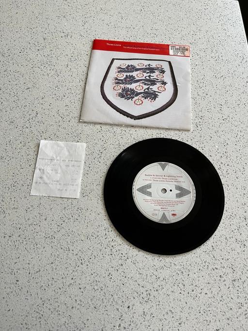 Buy & Sell Wiltshire Swindon - Photos for Original 1996 Baddiel & skinner 3 lions vinyl