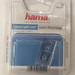 Neu, original verpackt, Marke "Hama" 5411, 2 Libellen,zum exakten justieren
der Kamera,wird in den Blitzschuh der Kamera geschoben, Anschluss auch via Blitzschiene möglich
NP 25,99