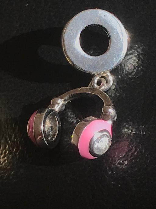 Buy & Sell Greater Manchester Manchester - Photos for Genuine 925 Silver Music Headphones Charm